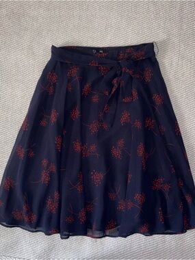 Ann Taylor Navy Blue Maroon Floral Knee Length Flow Circle Skirt Bow Tie Front